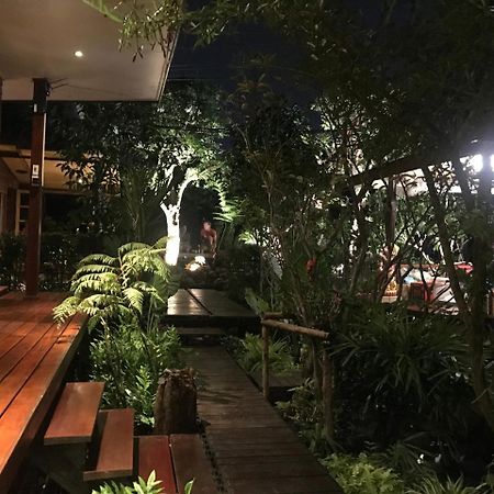 88 Homestay Bang Chak Esterno foto