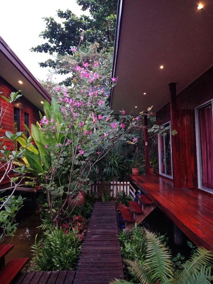 88 Homestay Bang Chak Esterno foto