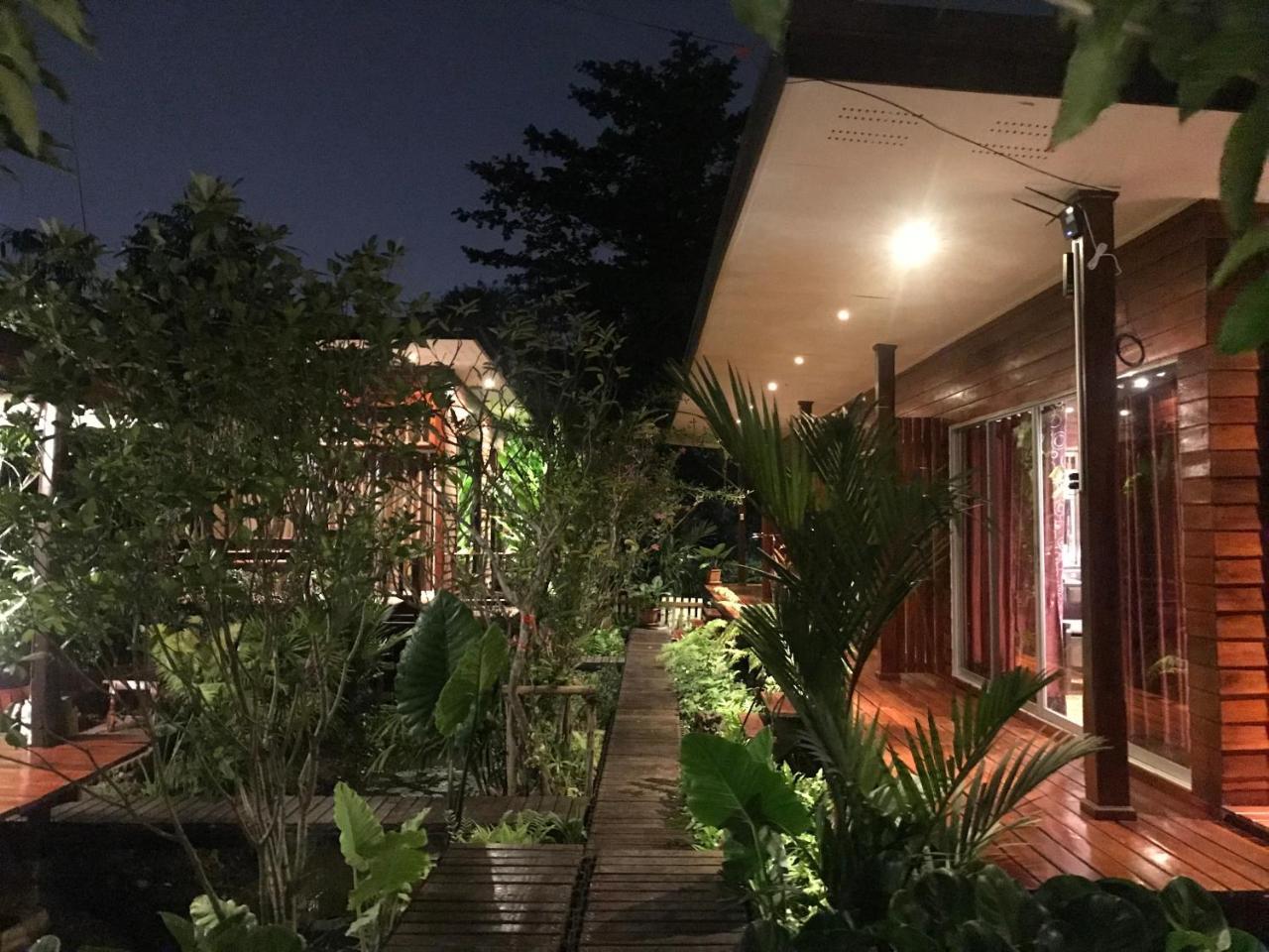 88 Homestay Bang Chak Esterno foto